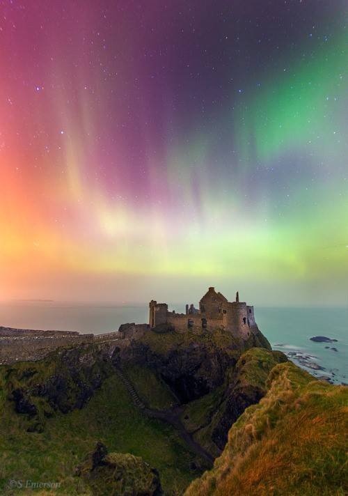a________St_Patrick’s_Night_Aurora_by_Stephen_Emerson.jpg