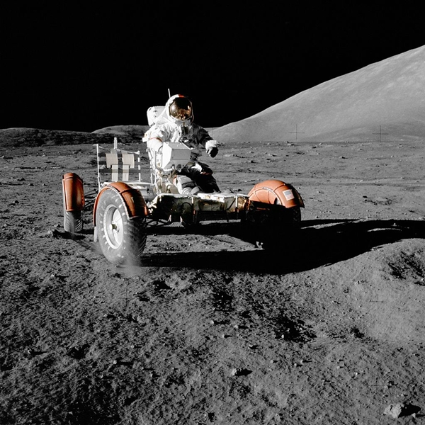 1024px-NASA_Apollo_17_Lunar_Roving_Vehicle.jpg