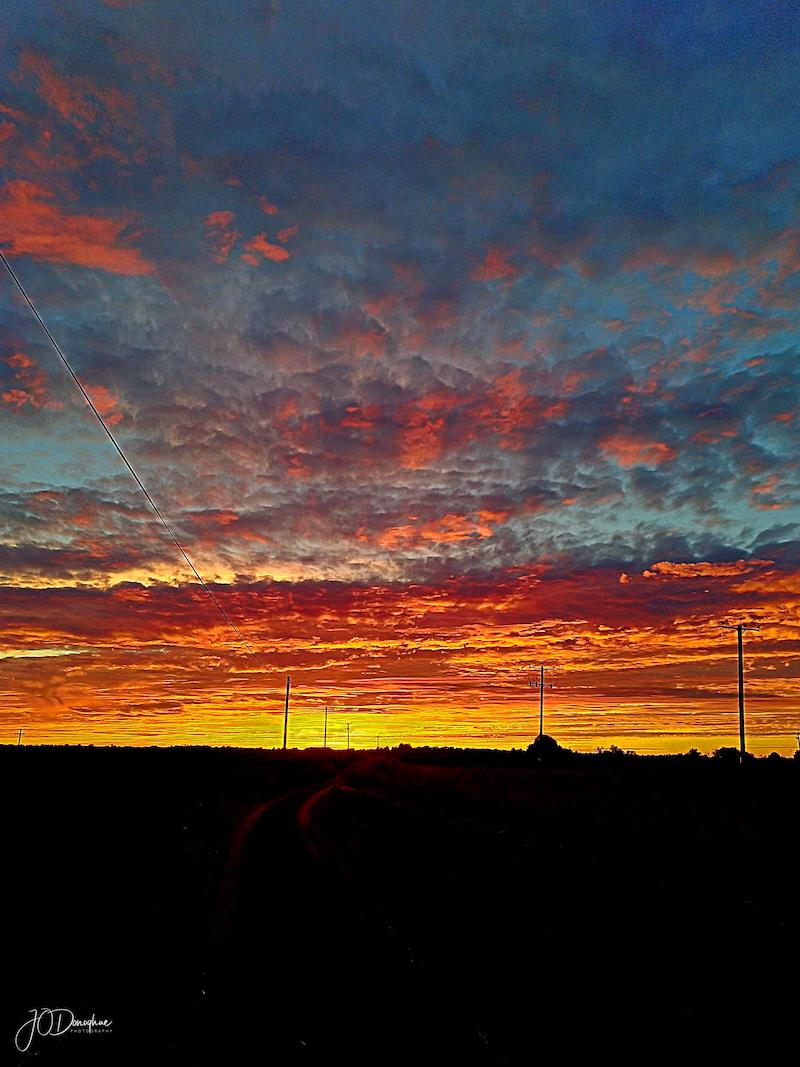sunset-sky-kilkenny-ireland-v0-hgtgixrjdj1c1.jpg