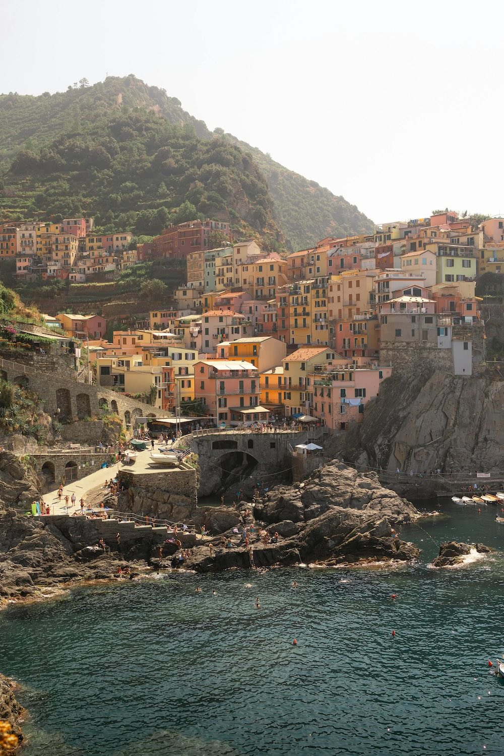 cinqueterre-emilia-romagna-italy-v0-3vb3hwimfjde1.jpg