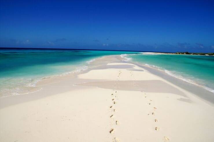the_worlds_most_unique_and_beautiful_shorelines_640_04.jpg