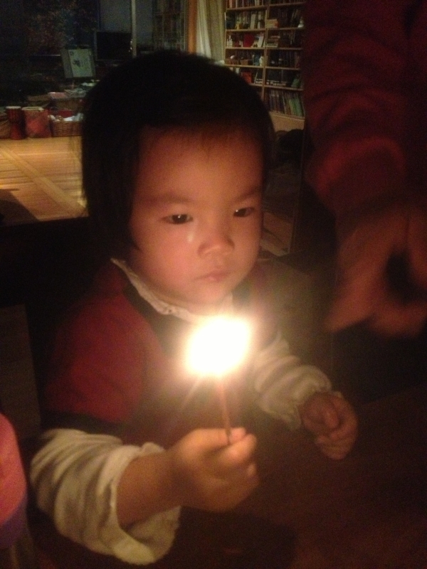 yeoni-candle.JPG