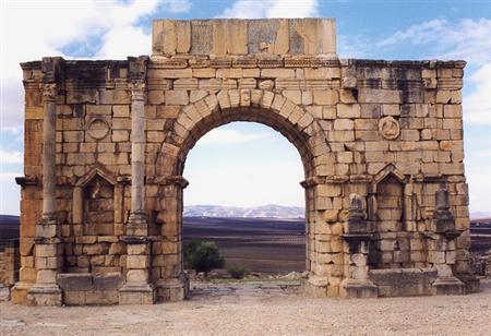 1300336623_arch-of-caracalla-at-volubilis.jpg