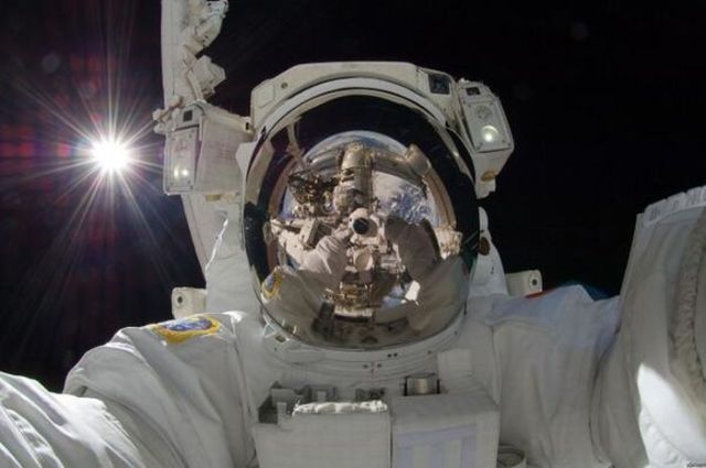 original_selfies_that_are_100_percent_awesome_640_08.jpg