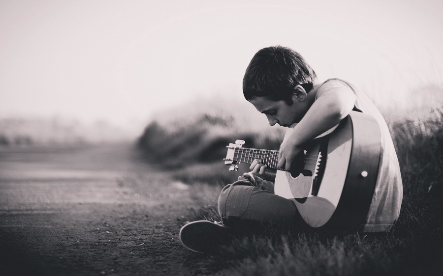 Lonely-Boy-Playing-Guitar-HD-Imagestu.jpg