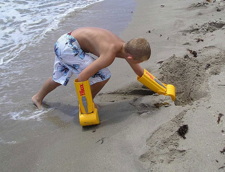 Hand-Sand-Shovels-.jpg