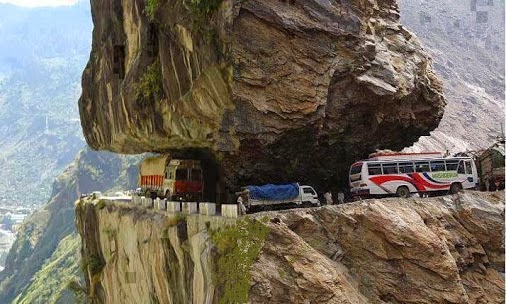 Karakorum Highway, Pakistan..jpg