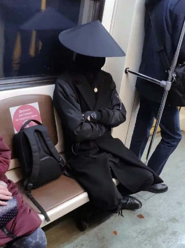 insane-russian-subway-fashion-13.jpg