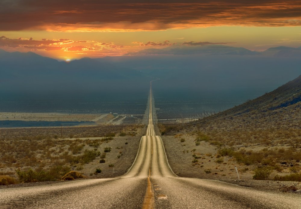 The-road-through-Death-Valley-USA.jpg